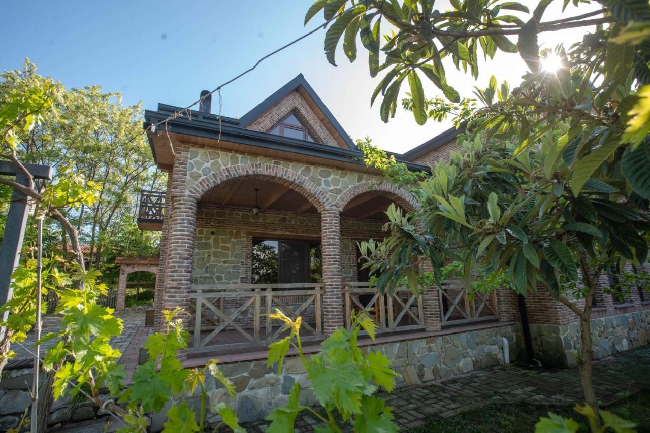 Chateau Orberi Hotel Ikalto Exterior photo